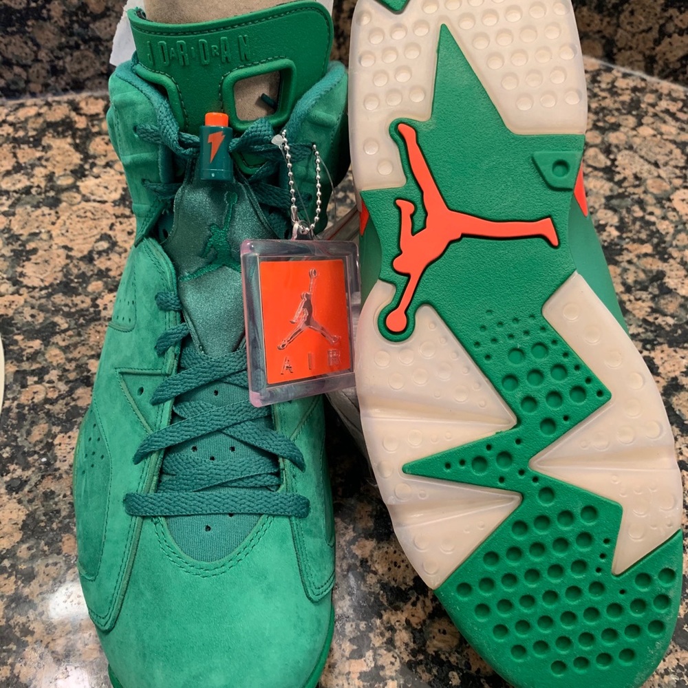 Men Jordan’s !